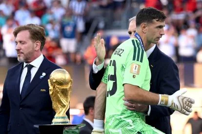 Emiliano Martinez Aims for Juventus Transfer Following World Cup