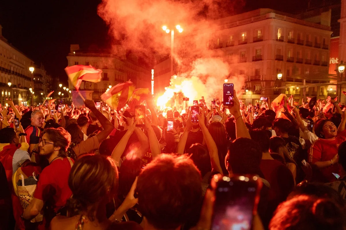 Tragic Fountain Collapse Disrupts Spain's World Cup Celebration